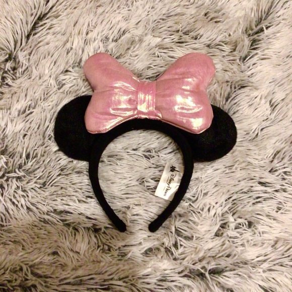 Disney Other - Disney Minnie Mouse light up headband